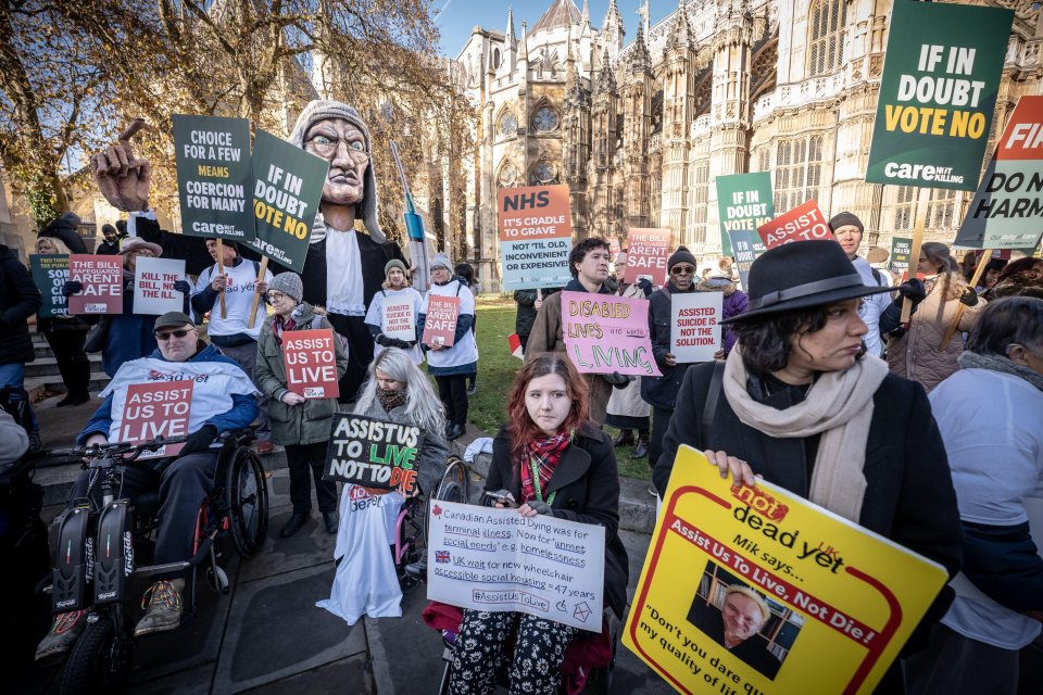 Campaigners from both sides gathered outside Parliament today