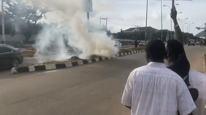 Chaos Erupt In Rivers LG As Police Disperse Workers With Gunfire, Tear Gas