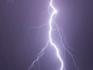 Lightning kills 14 at refugee camp in Uganda