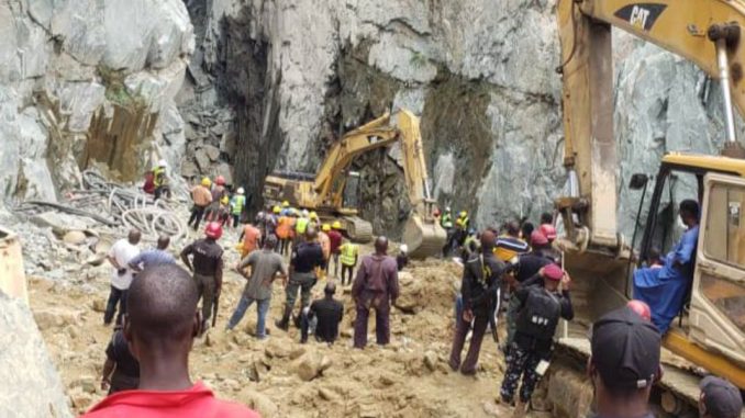 Mining site collapse in Plateau claims 13 lives