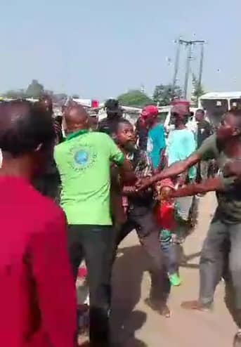 Police Rescue Suspected Ritualist From Mob In Akwa Ibom