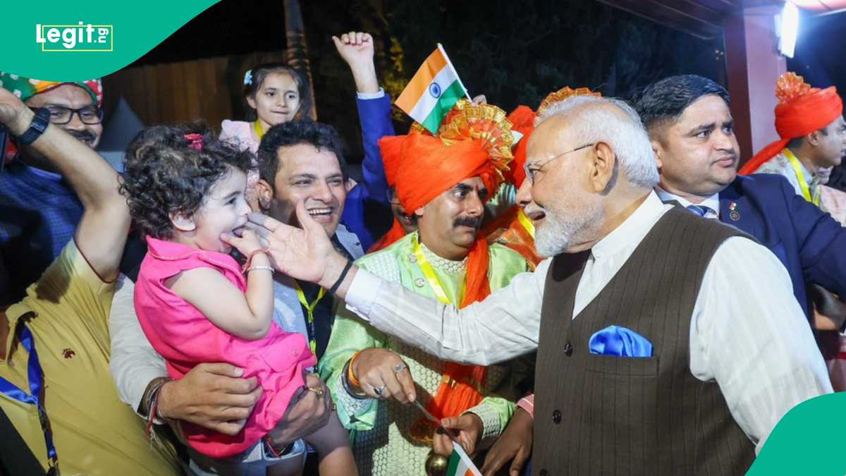 Prime Minister Modi Receives Warm Welcome from Indian Community in Nigeria During Historic Visit