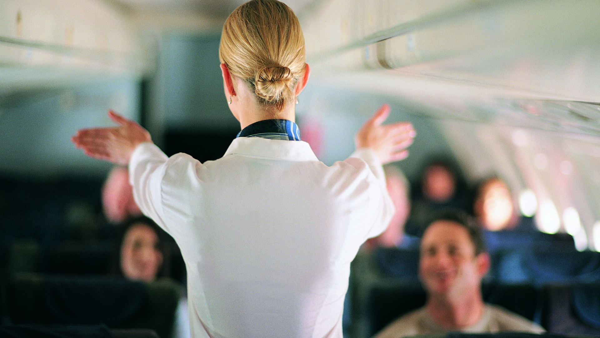 Flight attendant reveals the clever phrase she uses to deal with rude passengers