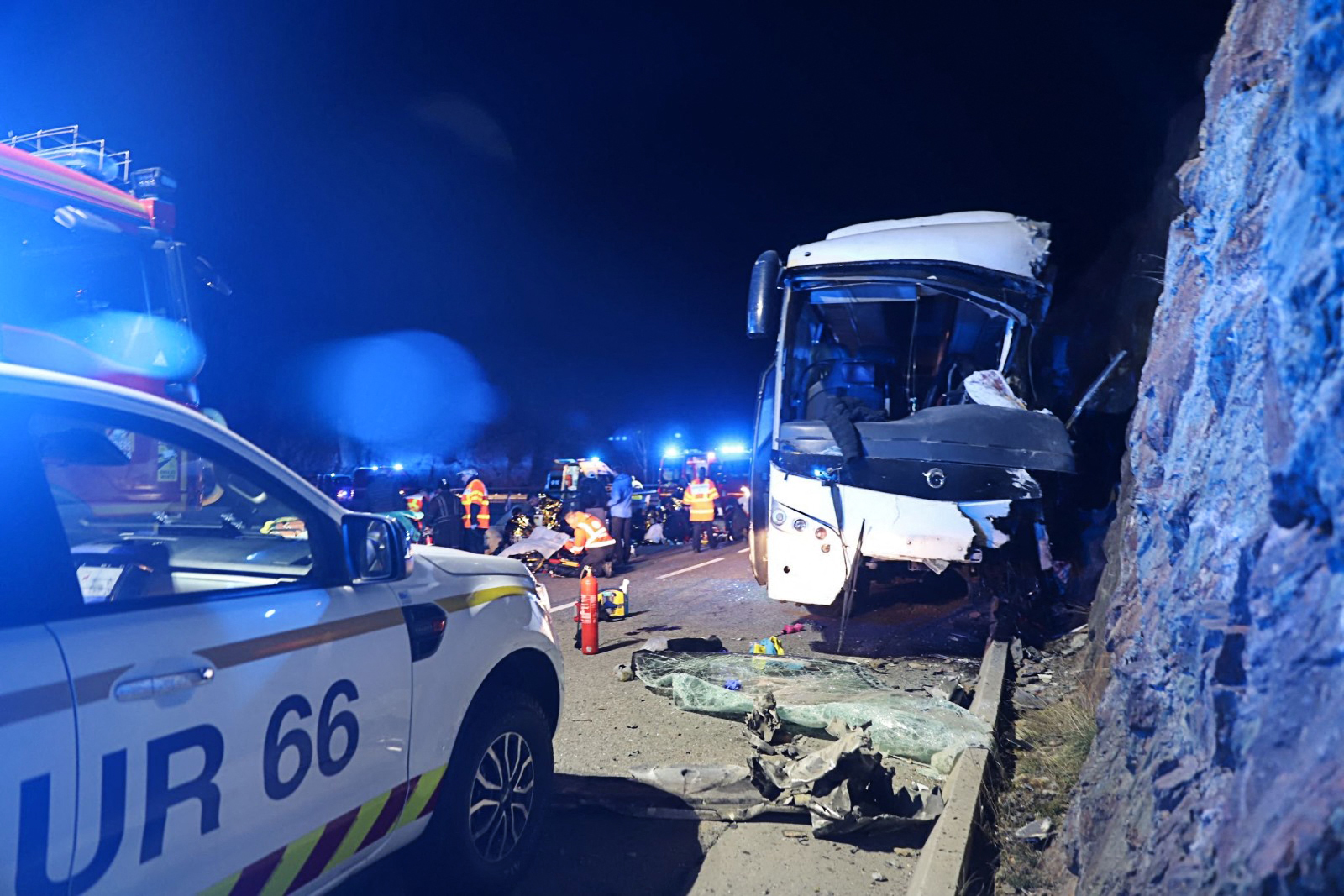 At least three dead and eight injured after tourist coach smashes into cliff near Pyrenees ski resort