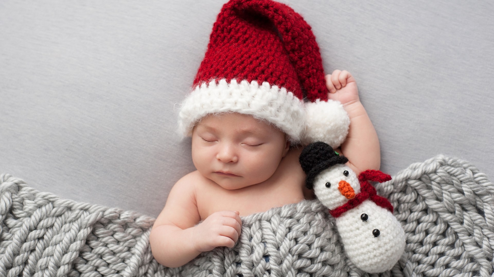 The 15 rare and classic Scottish Christmas baby girl names that give a 'perfect festive feel'