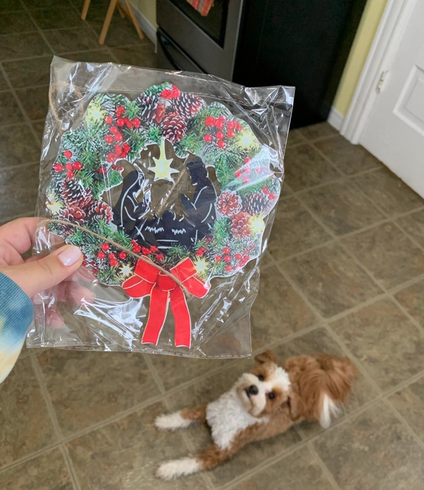 The  'wreath' was actually a cardboard picture of a wreath