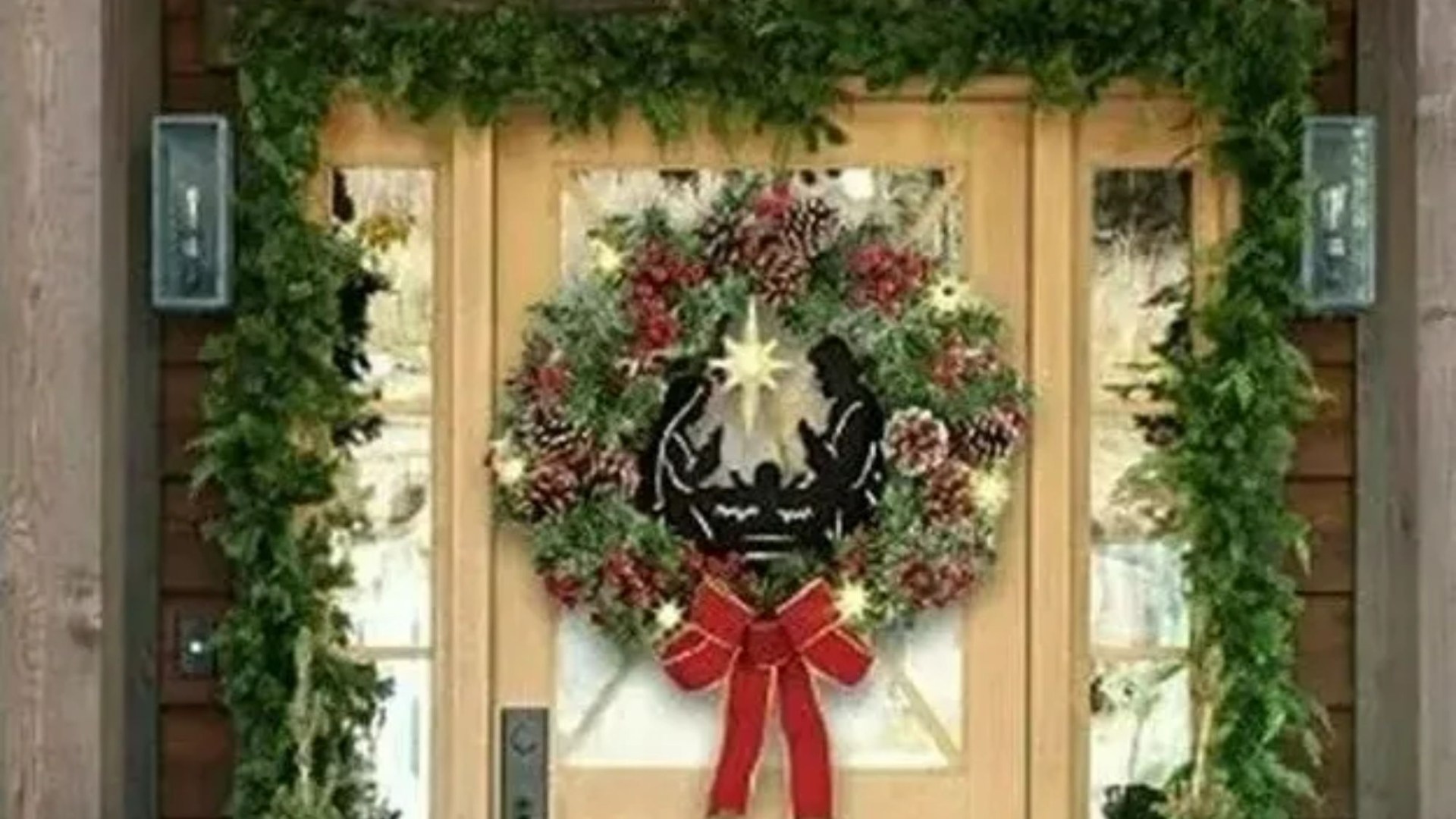 I was gutted after forking out £42 for the ‘perfect’ Christmas wreath for my door - I was shocked with what arrived