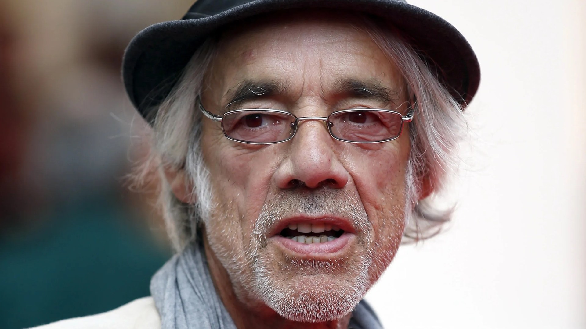 Who was Roger Lloyd-Pack and when did the actor who played Trigger in Only Fools and Horses die?