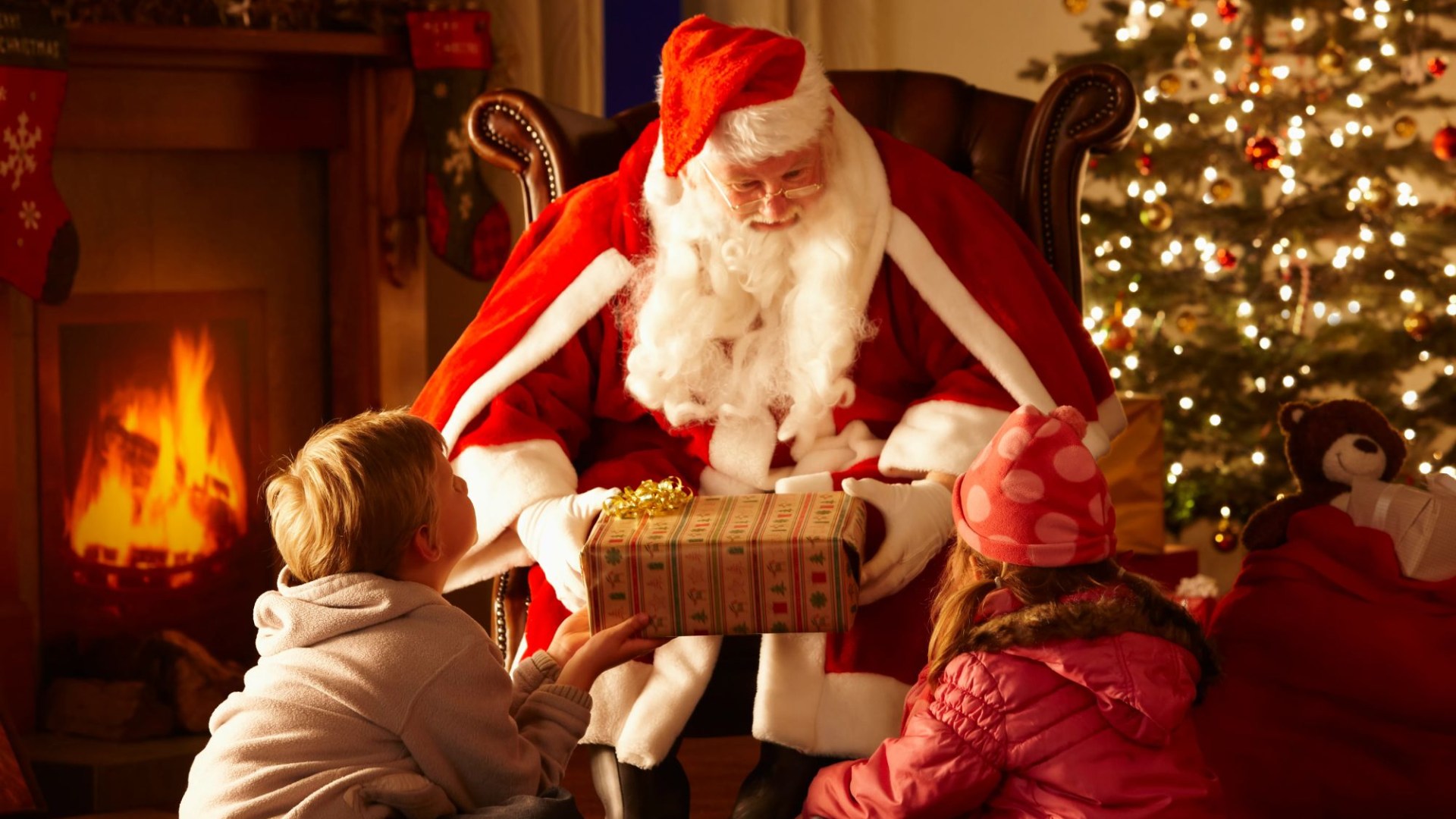 How to get a free letter from Santa in time for Christmas - but you need to be quick