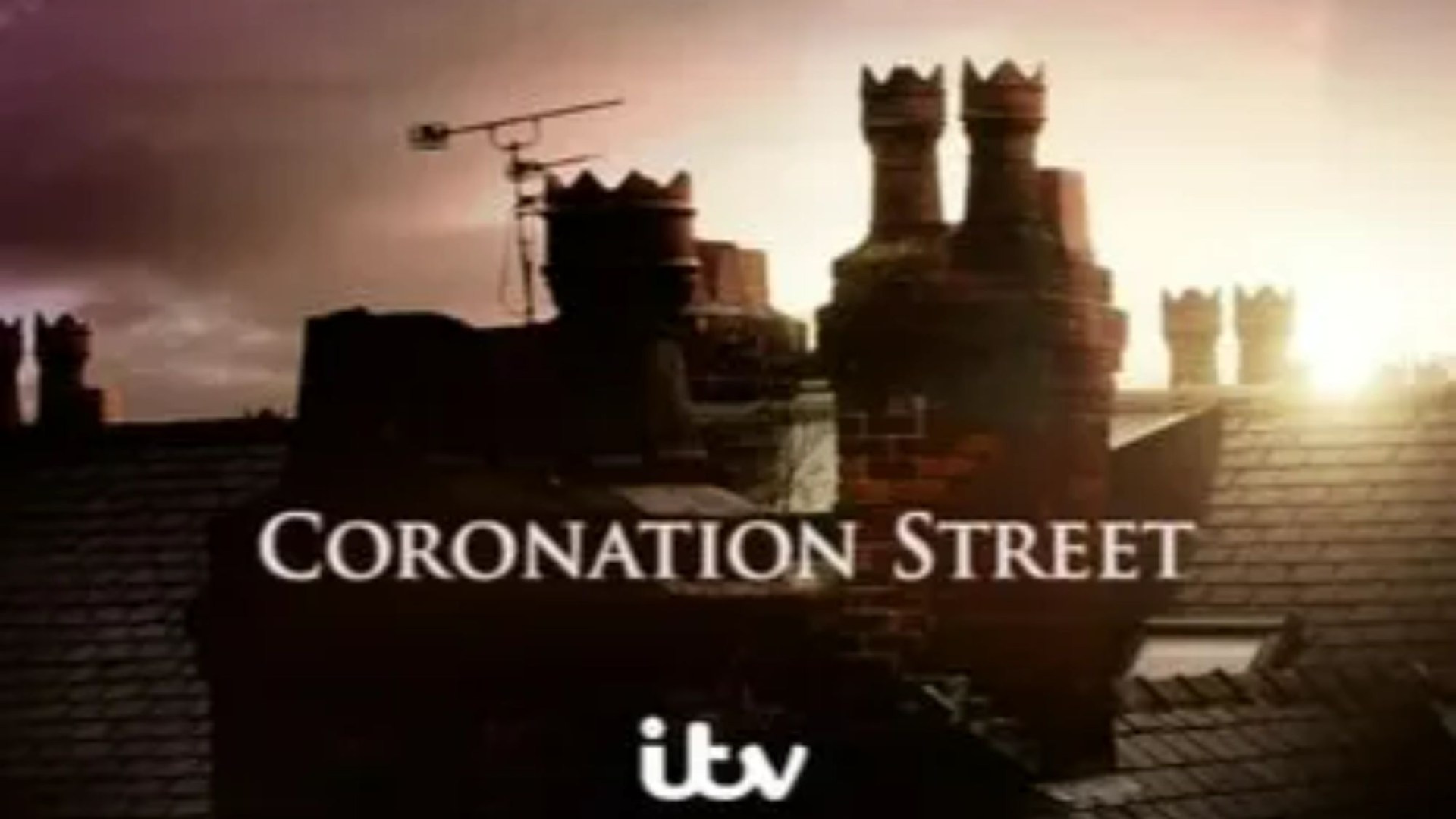 Coronation Street resident rushed to hospital - as heated custody battle begins