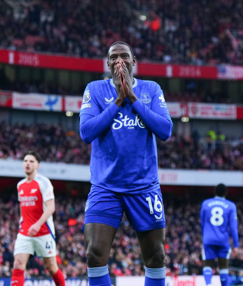 Abdoulaye Doucoure missed Everton's only chance of the match