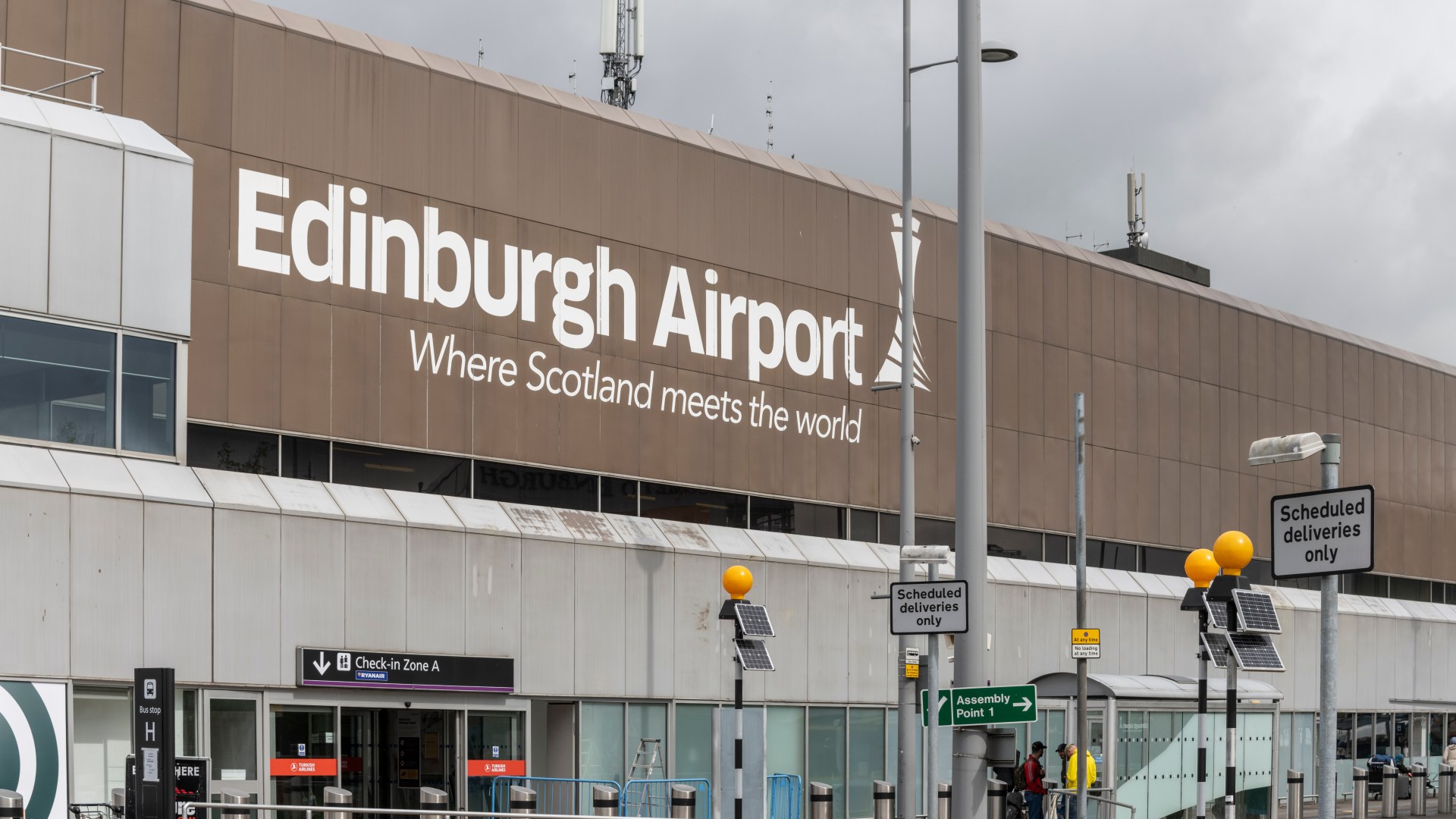 Edinburgh Airport flights GROUNDED amid major air traffic control fault