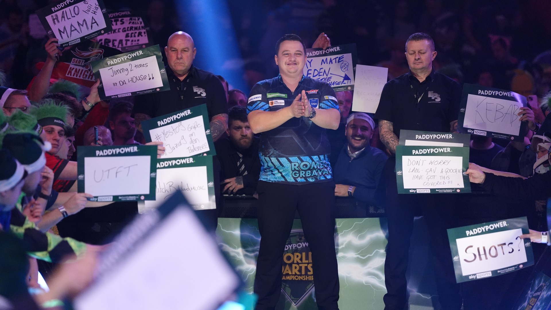 Darts star sends grovelling private message to former world champion for 'stealing his walk-on' at Ally Pally