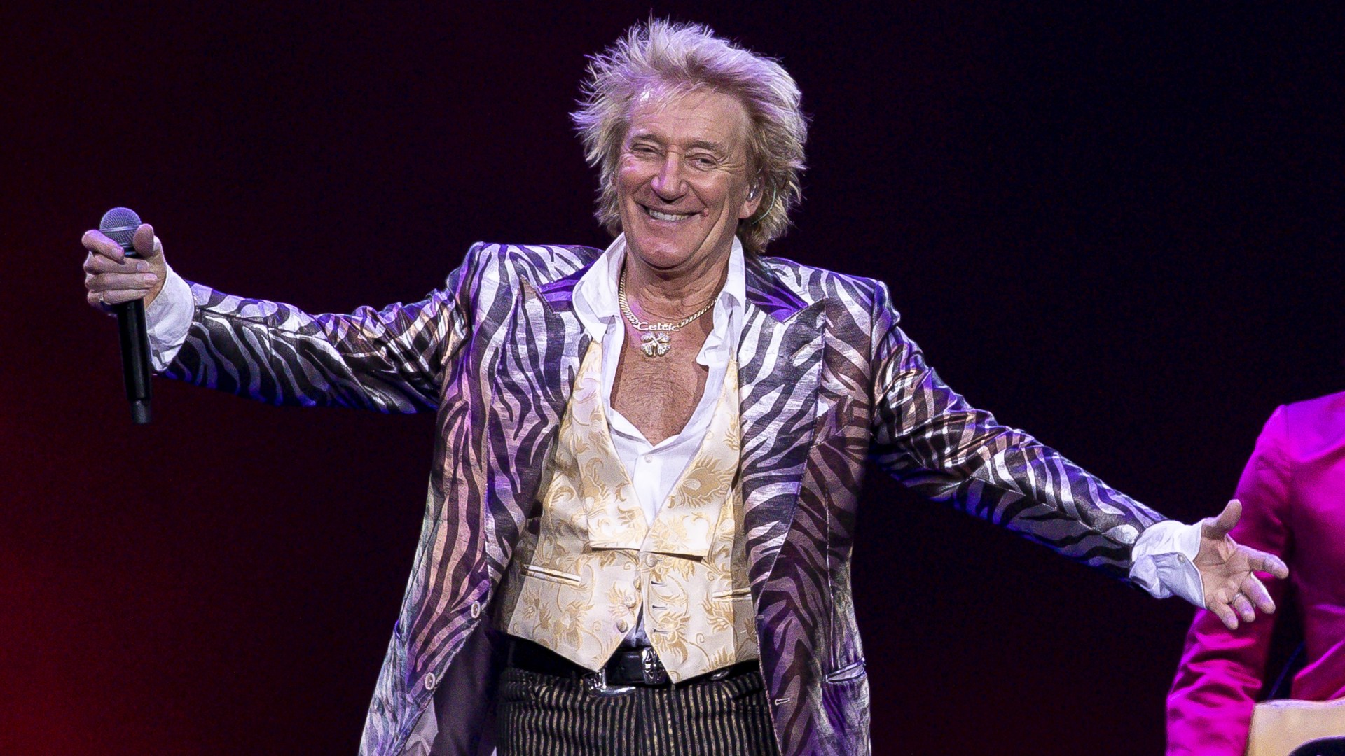 Sir Rod Stewart's surprise plans for Glastonbury 2025 revealed as singer will take his 'hobby' to music festival