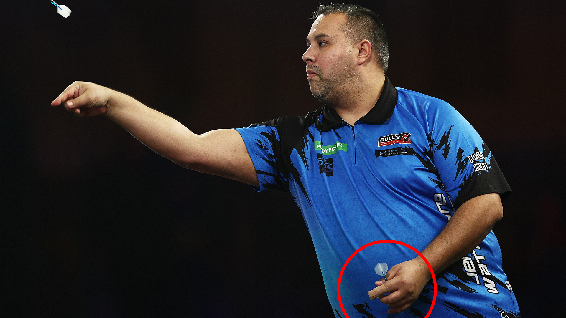 World Darts Championship star in Christmas Day hospital dash after slicing finger cutting ham