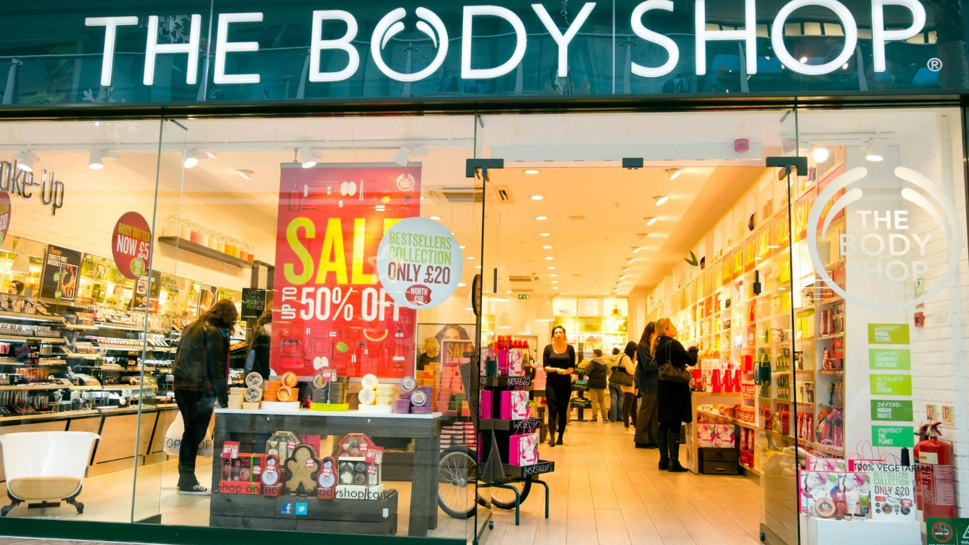 Savvy shopper shows off massive £300 Body shop haul...for just £22