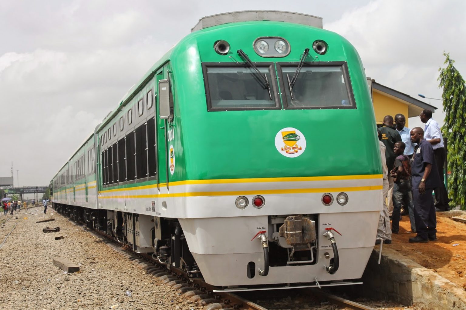 BREAKING: FG announces free train rides for Nigerians from Dec 20 to Jan 5