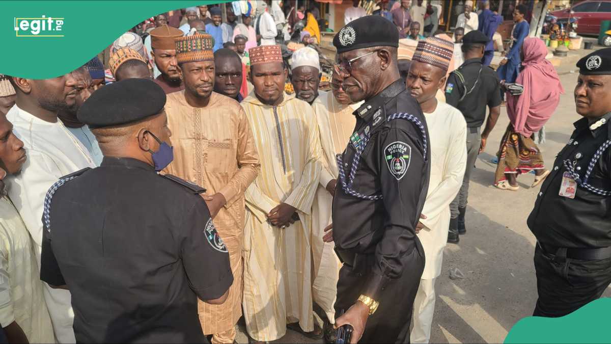 Farautar 'Yan Daba: Kwamishinan 'Yan Sanda da Kansa Ya Shiga Unguwannin Kano