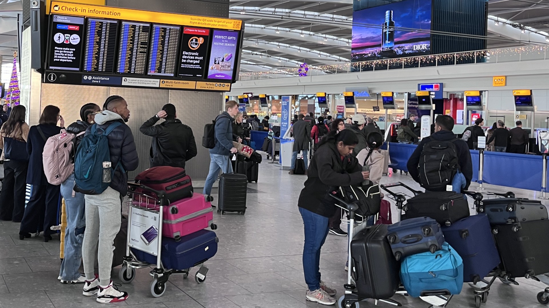 Heathrow Airport chaos as 90 flights axed & 200 delayed due to ‘severe gales’ amid busiest Xmas getaway on record – The Scottish Sun