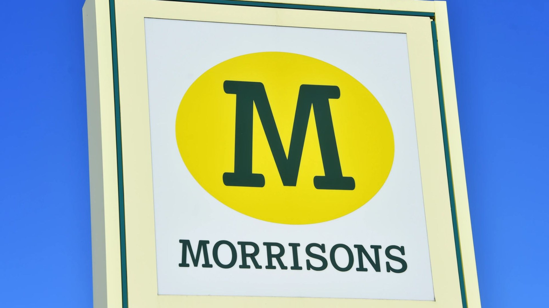 Morrisons is giving away free wonky Christmas treats to shoppers in just days - how to get them