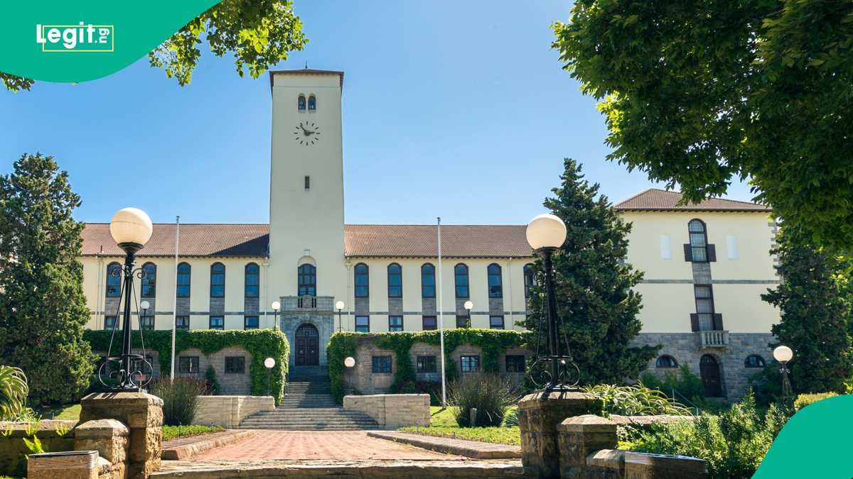 Rhodes University Announces Andrew W. Mellon Foundation Masters Scholarship