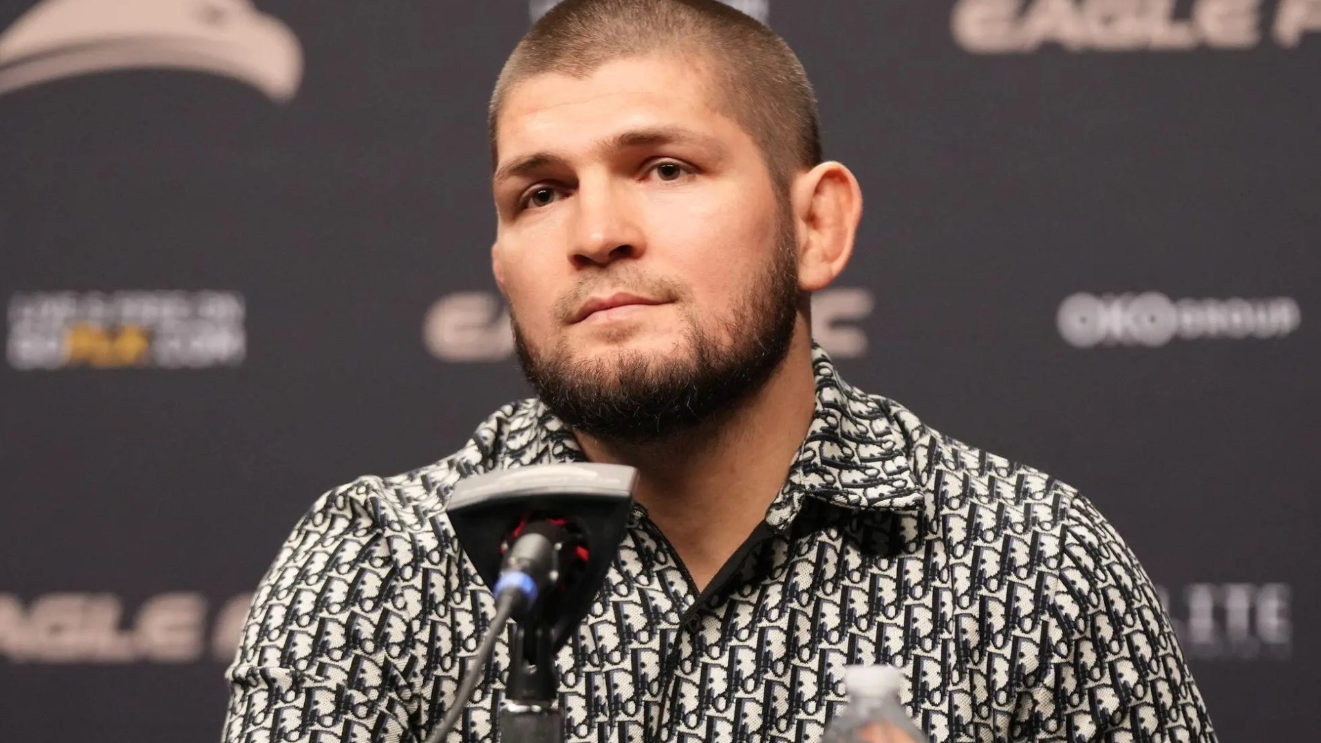 UFC legend Khabib Nurmagomedov escorted off plane by flight attendants after dispute with crew on flight from Las Vegas