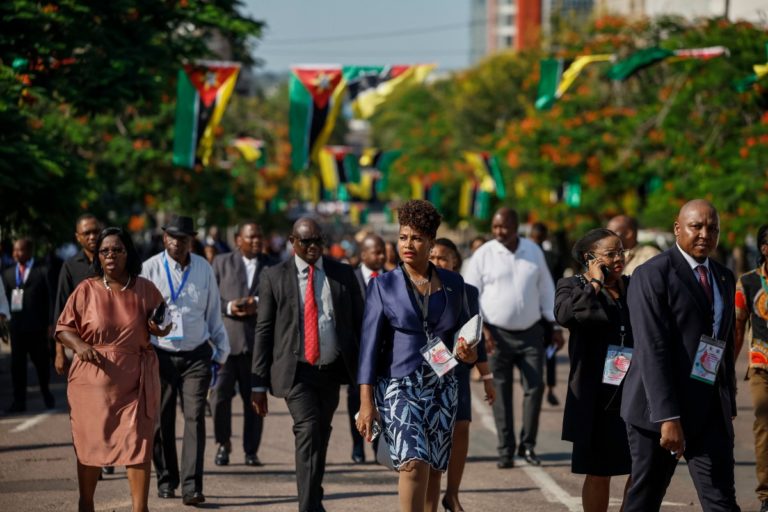 Despite deadly political unrest, Mozambique inaugurates new presi